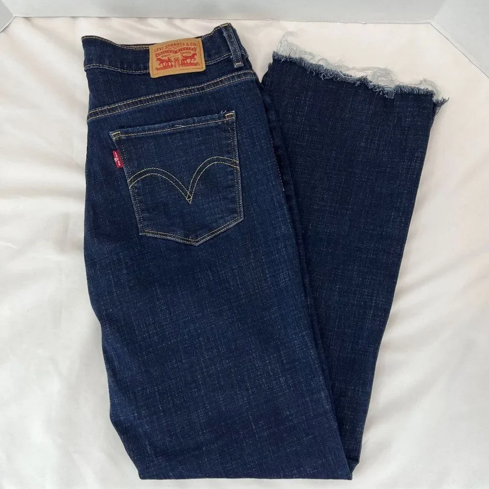 Levi Strauss Levi's Classic Boot Distressed Blue Jeans Women's Size 29 - Picture 2 of 7